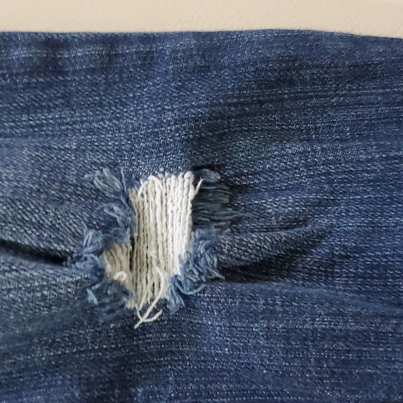 Abercrombie Kids distressed skinny jeans - Picture 10 of 14